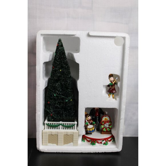 Vintage Department 56 The Tree Lighting Ceremony With Original Packaging - Picture 4 of 6